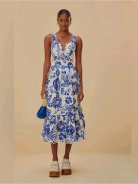 Farm Rio NWOT L Blue and White Floral Midi Dress